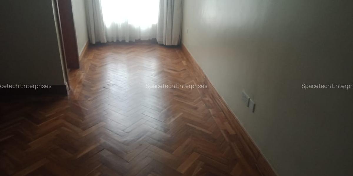 5 Bed Townhouse with En Suite in Spring Valley - 8