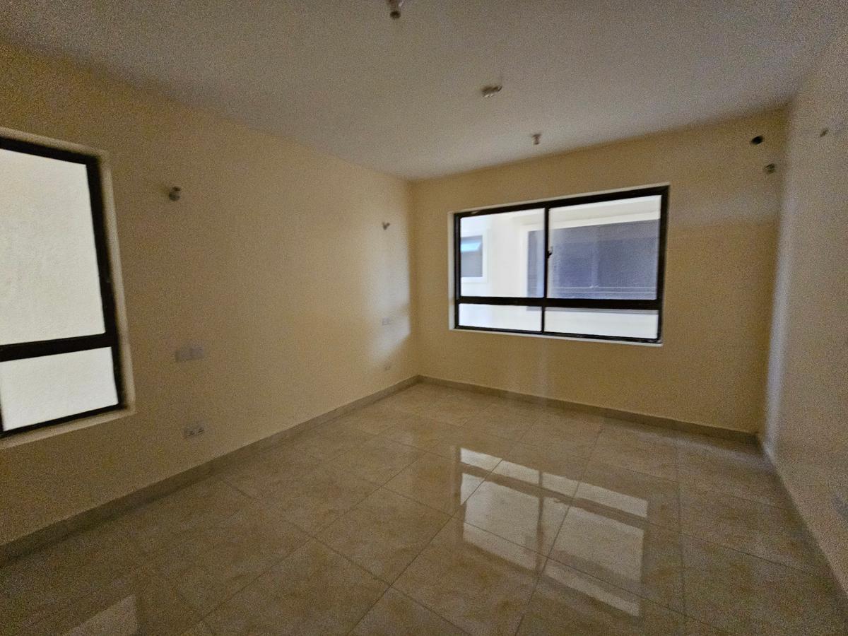 2 Bed Apartment with En Suite in Nyali Area - 15