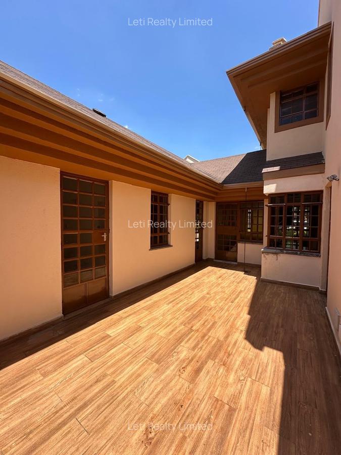 5 Bed House with En Suite in Runda - 7