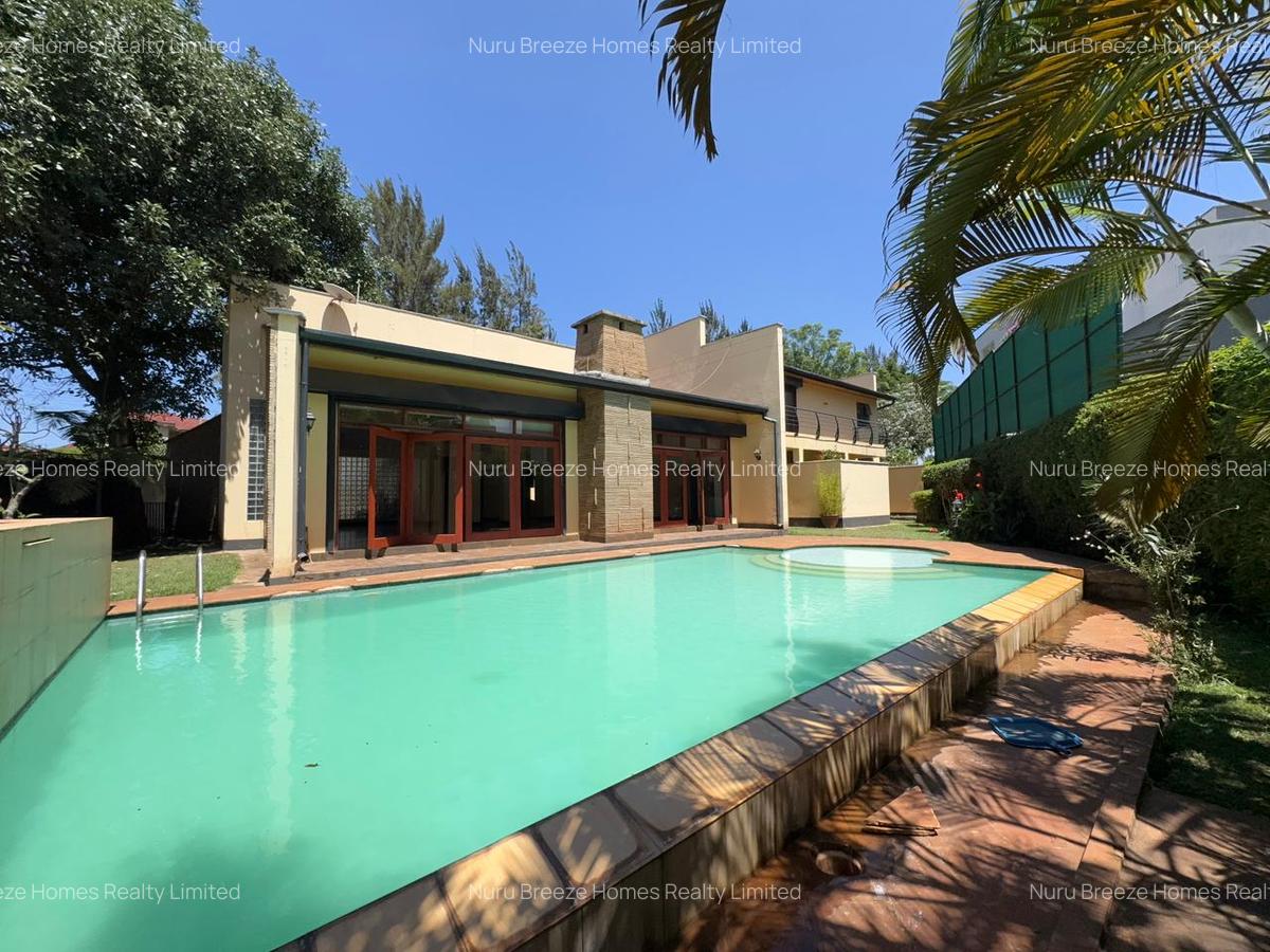 4 Bed House with En Suite in Runda - 13