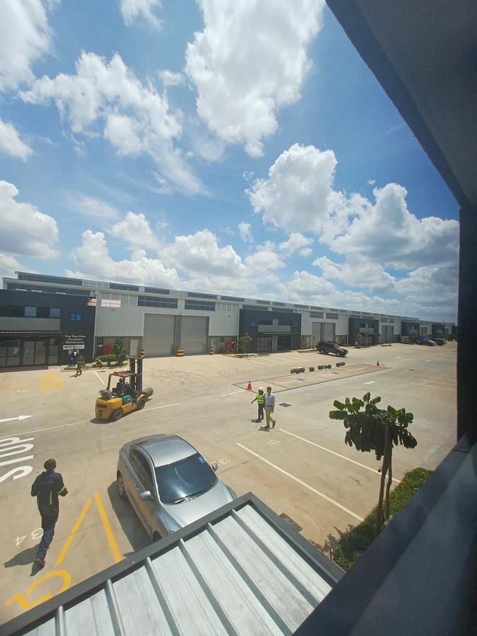 200,000 m² Warehouse with Backup Generator at Eastern Bypass Northlands - 14