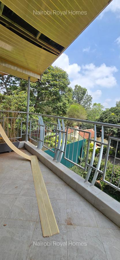 5 Bed Townhouse with En Suite at Off Convent Drive - 7