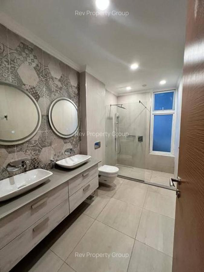2 Bed Apartment with En Suite in Parklands - 7