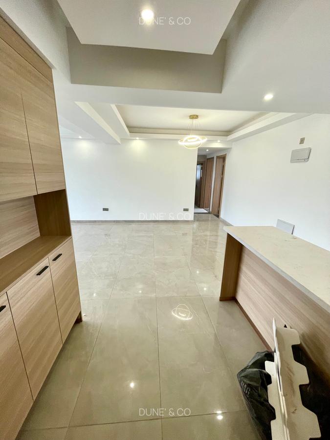 3 Bed Apartment with En Suite in Riverside - 2