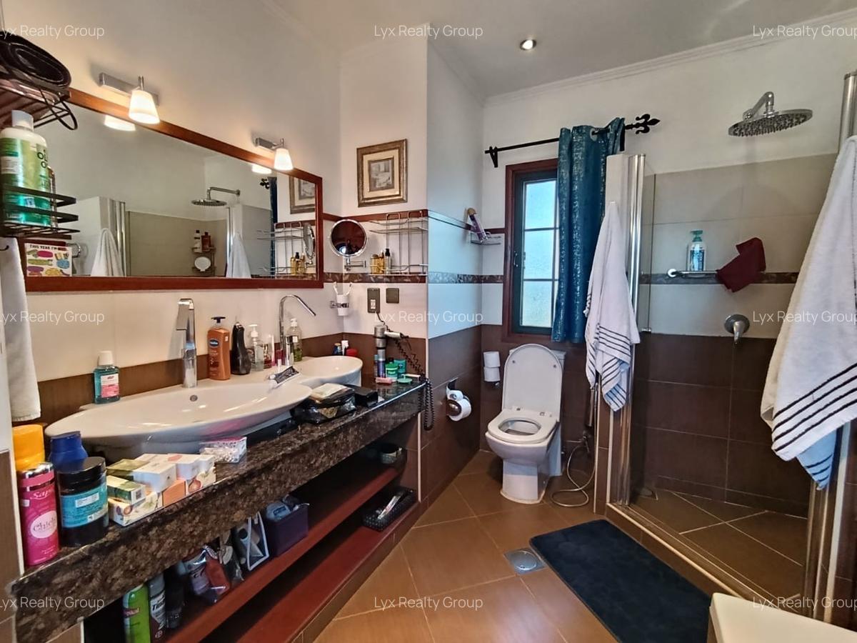 3 Bed Villa with En Suite in Muthaiga - 20