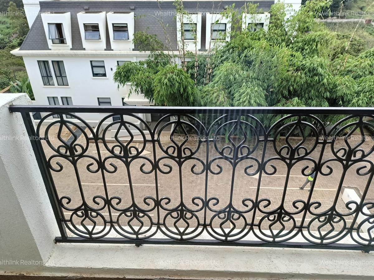 Serviced 2 Bed Apartment with En Suite at Isk - 7