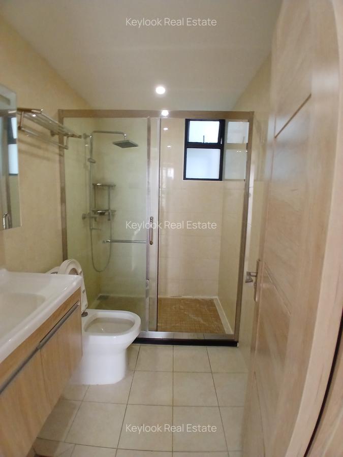 3 Bed Apartment with En Suite at Lavington Green - 10