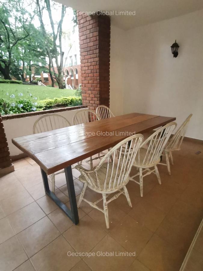 4 Bed Apartment with En Suite in Riverside - 5