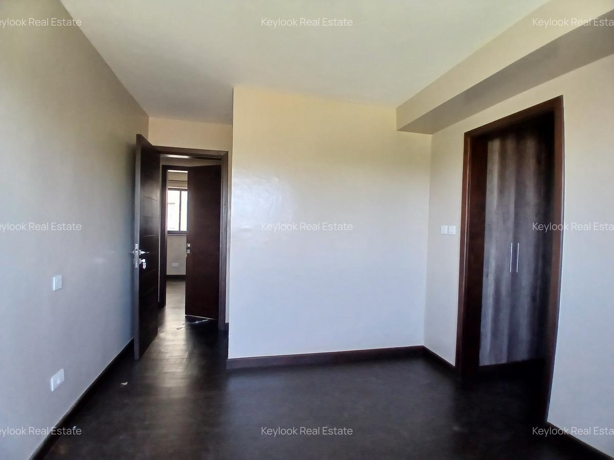 4 Bed Apartment with En Suite at Lavington - 17