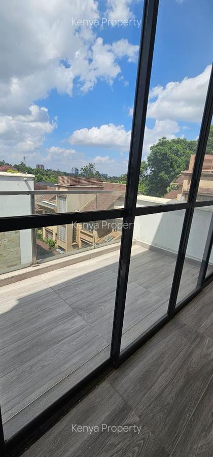 5 Bed Villa with En Suite in Lavington - 3