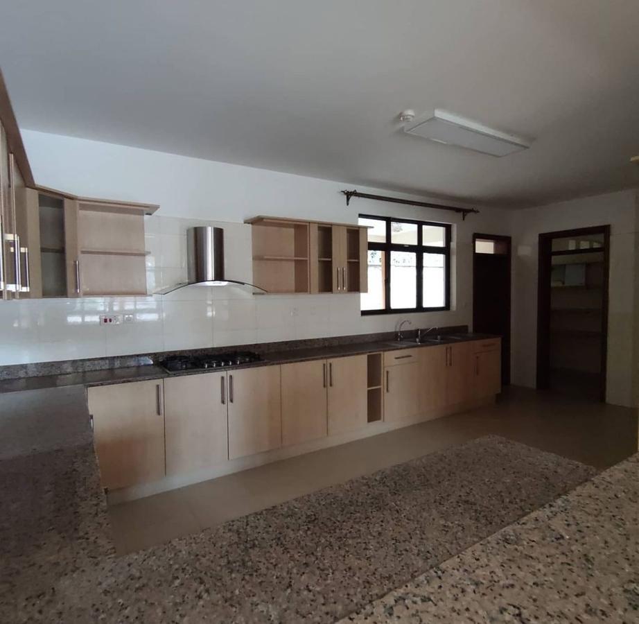 5 Bed Townhouse in Lavington - 8