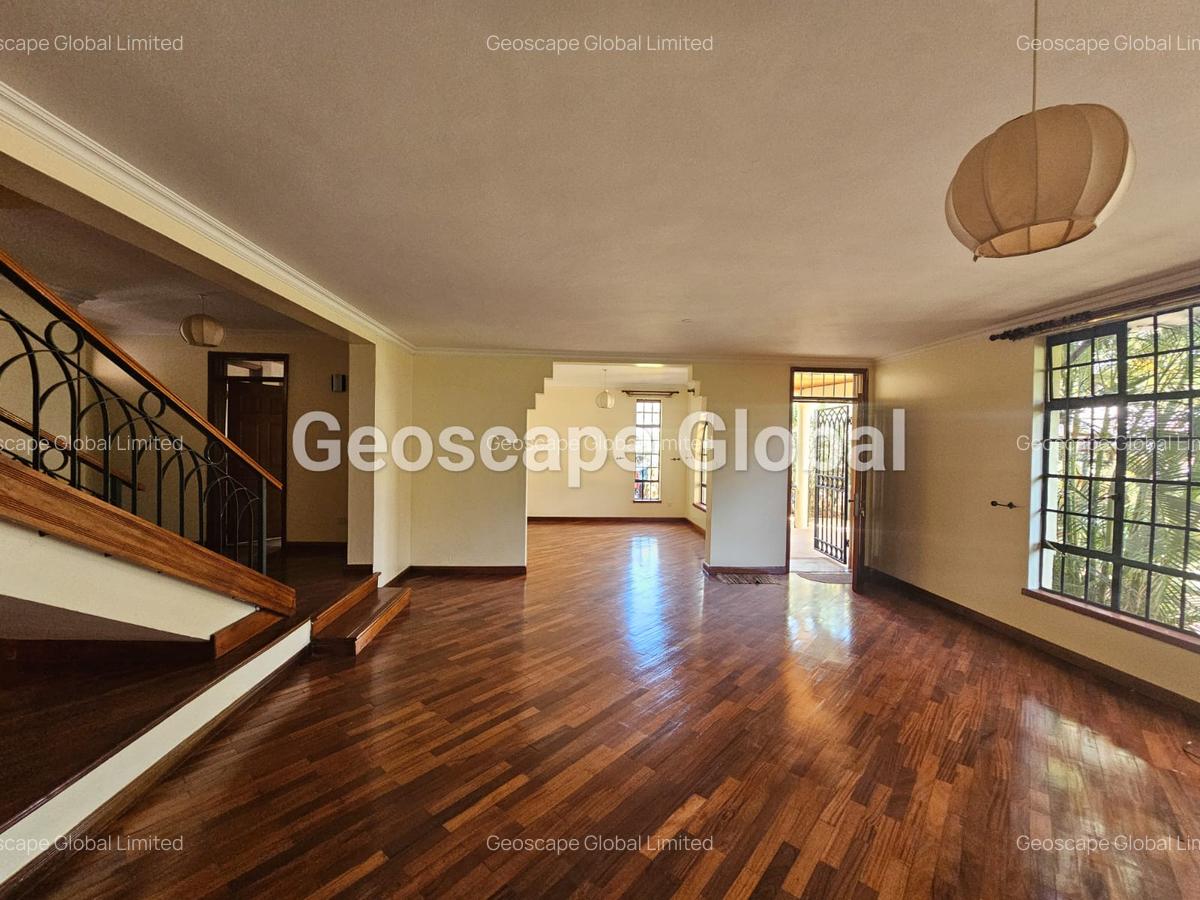 5 Bed Townhouse with En Suite in Lavington - 6