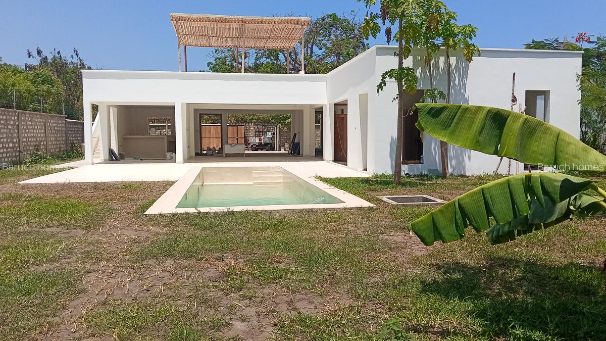 3 Bed Villa with En Suite in Diani - 2