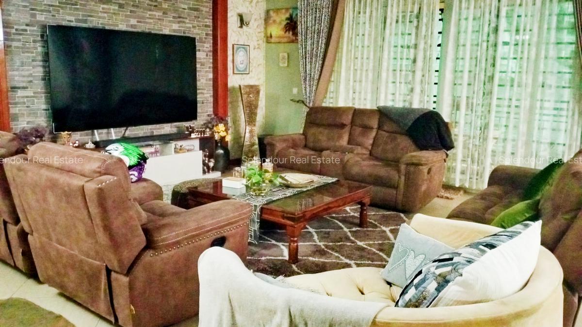 4 Bed Apartment with En Suite in Parklands - 7