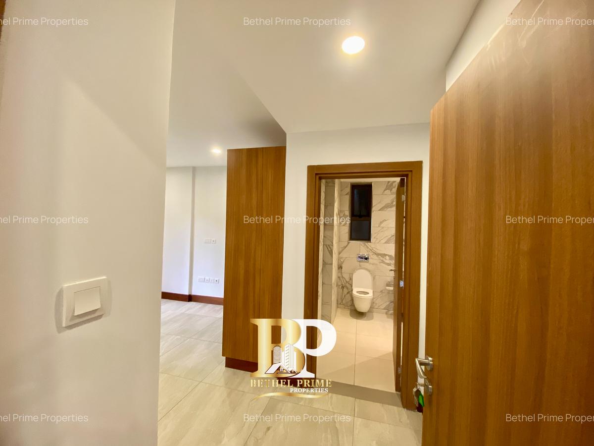 2 Bed Apartment with En Suite in Rhapta Road - 14