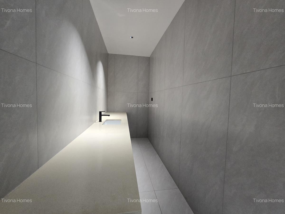 5 Bed House with Staff Quarters in Lavington - 8