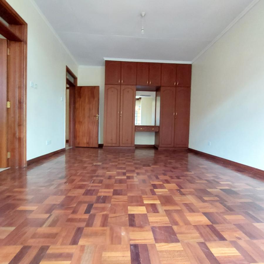 5 Bed Townhouse with En Suite at Off Convent Drive 44 - 10