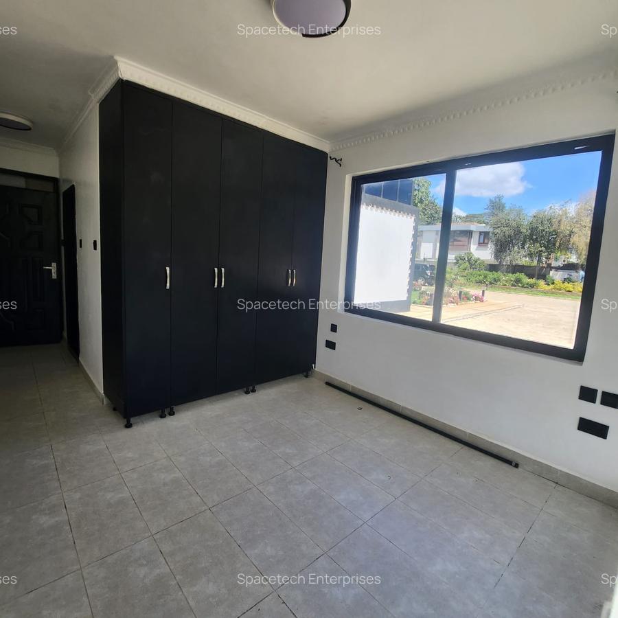 3 Bed House with En Suite in Runda - 1