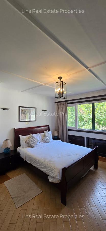 4 Bed Townhouse with En Suite in Kyuna - 14