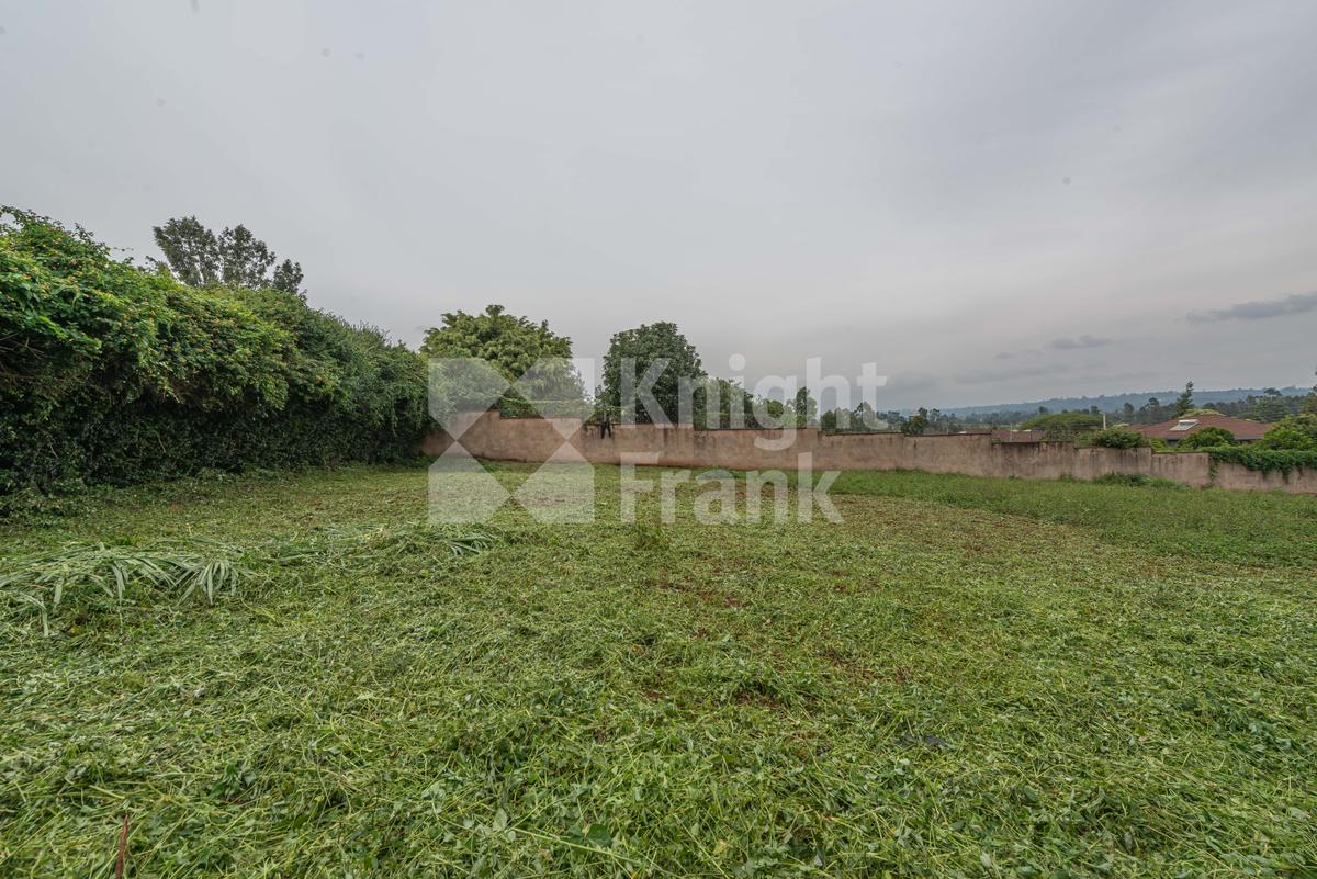 Land in Runda - 2