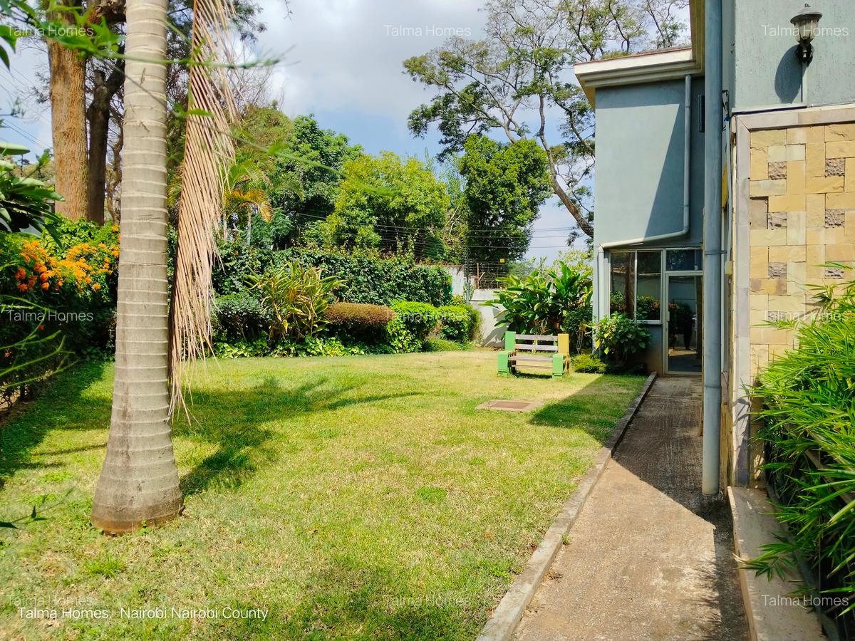5 Bed Townhouse with En Suite at Westlands - 2