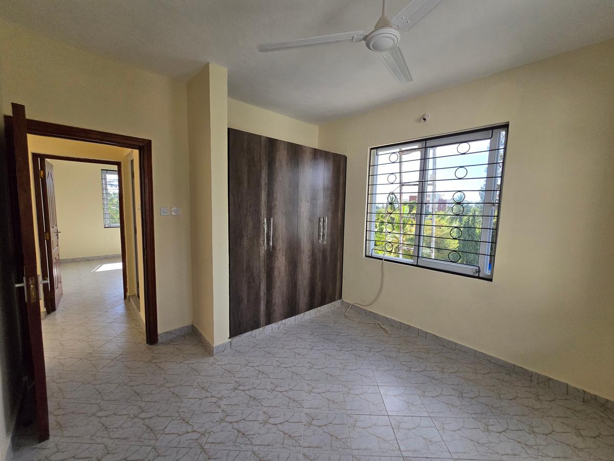 2 Bed Apartment with En Suite in Mtwapa - 15