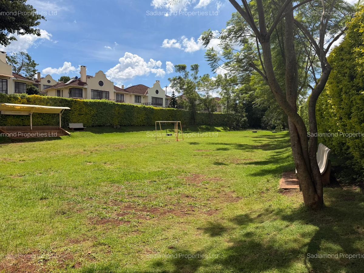 4 Bed Villa with En Suite in Runda - 13