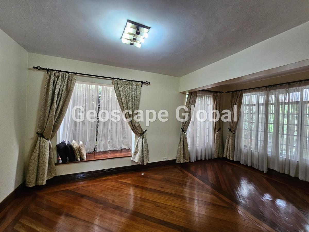 4 Bed House with En Suite in Gigiri - 11