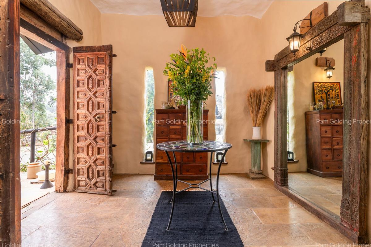 3 Bed House with En Suite in Loresho - 2