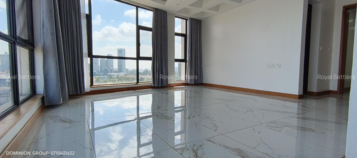 4 Bed Apartment with En Suite at Lantana Road - 2