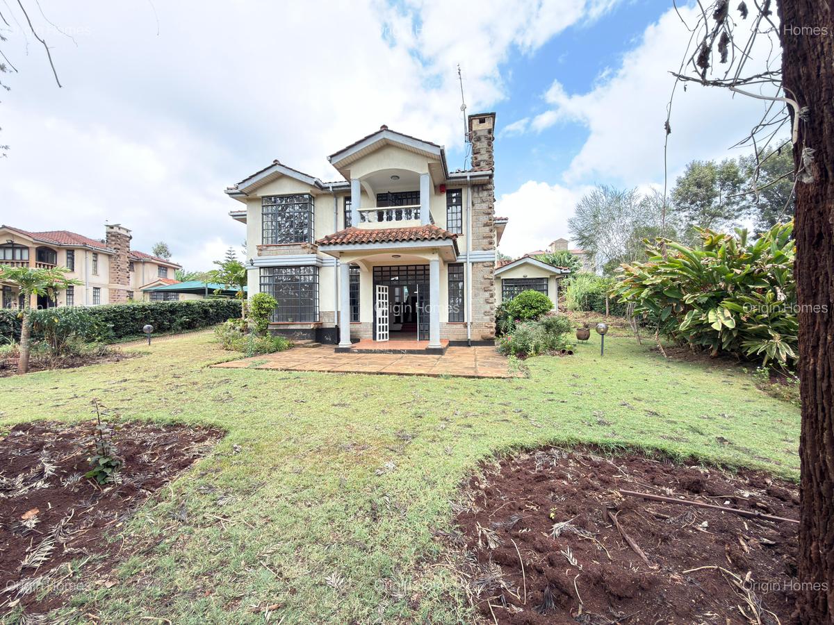 4 Bed House with En Suite at Rosslyn - 2