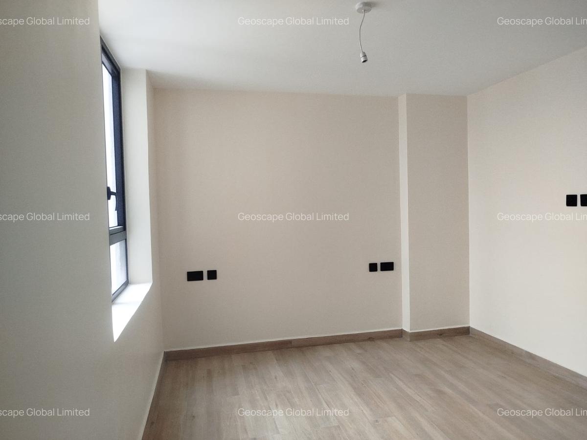 4 Bed Apartment with En Suite in General Mathenge - 8