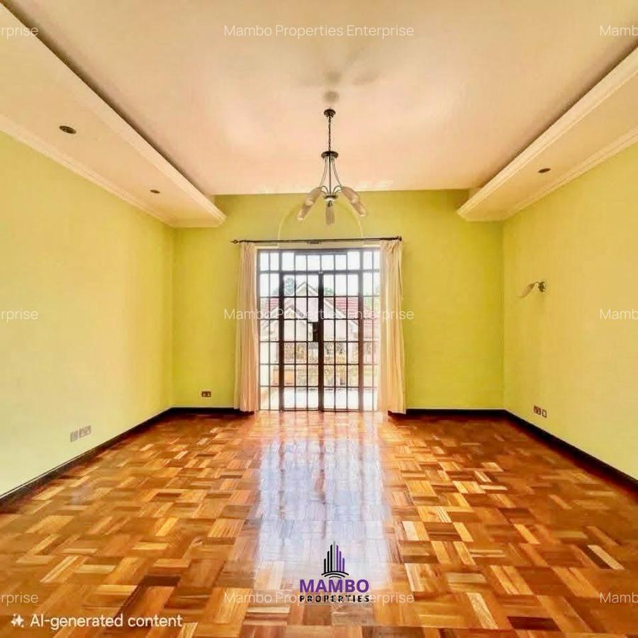 4 Bed Villa with En Suite at Rosslyn Lone Tree - 5