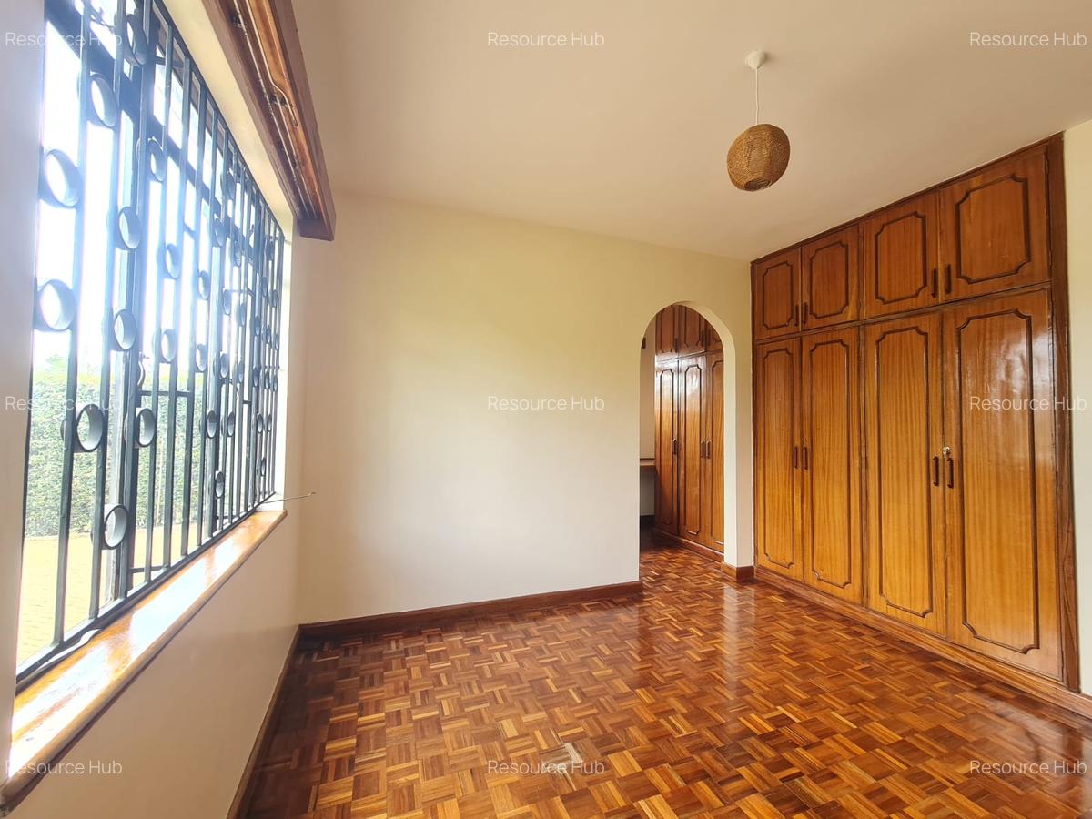 4 Bed House with En Suite at Runda - 15