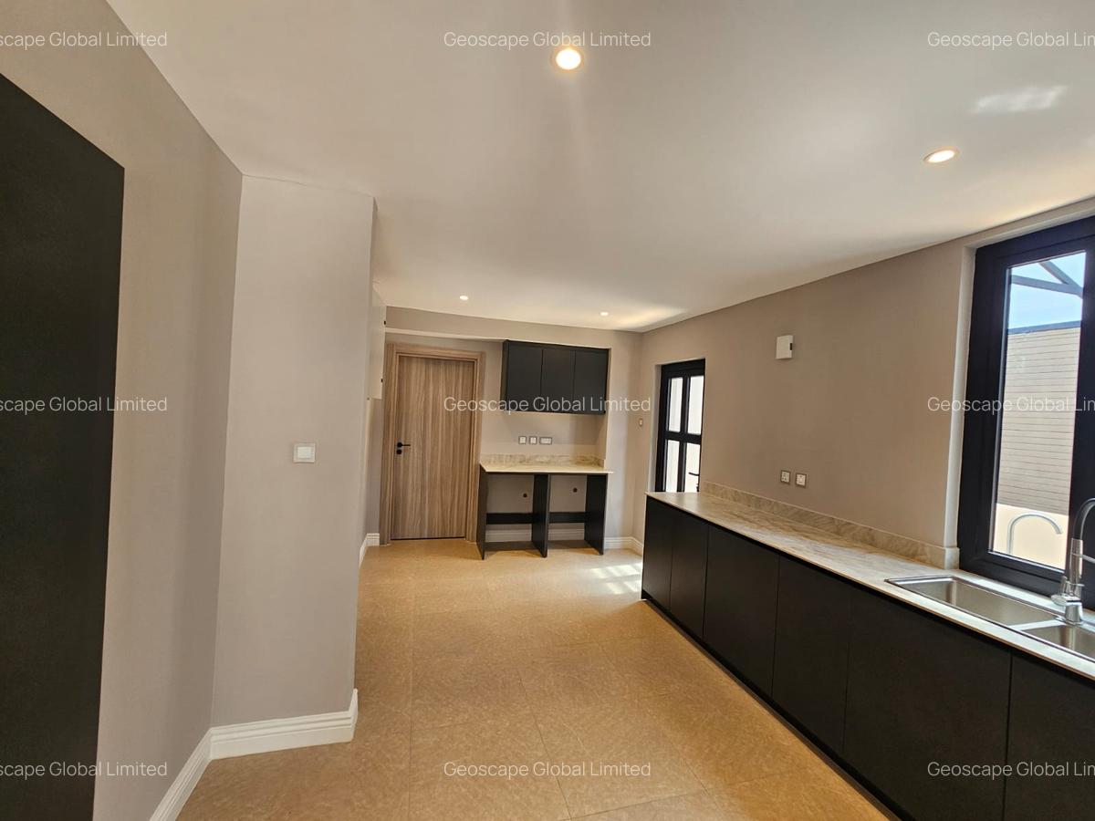 4 Bed Townhouse with En Suite in Runda - 7