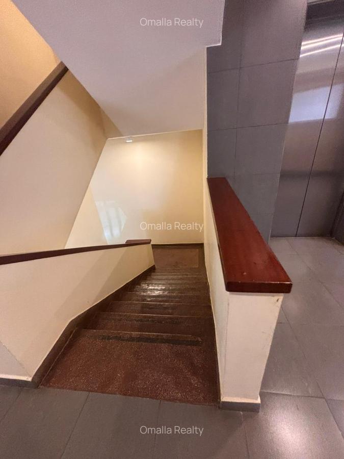 1,130 ft² Office with Service Charge Included in Westlands Area - 7