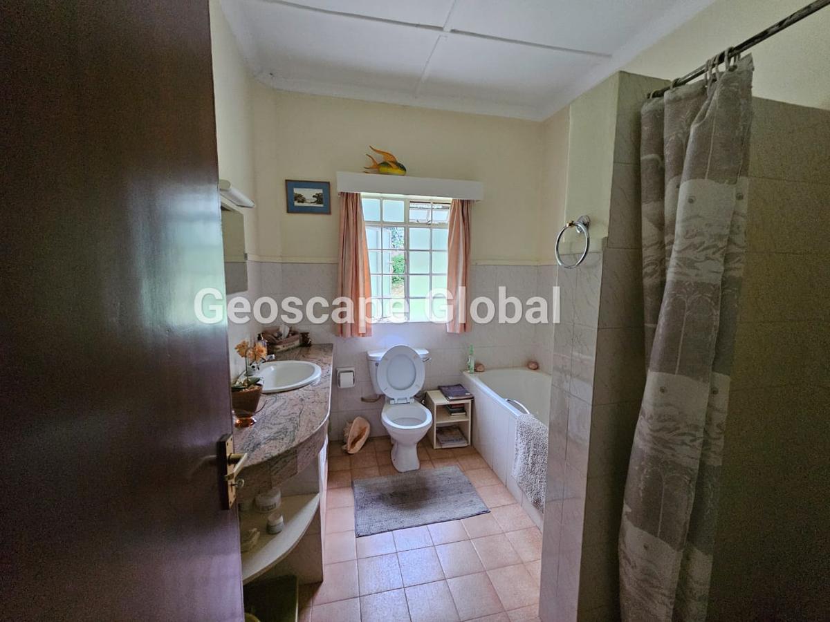 4 Bed House with En Suite in Muthaiga - 9