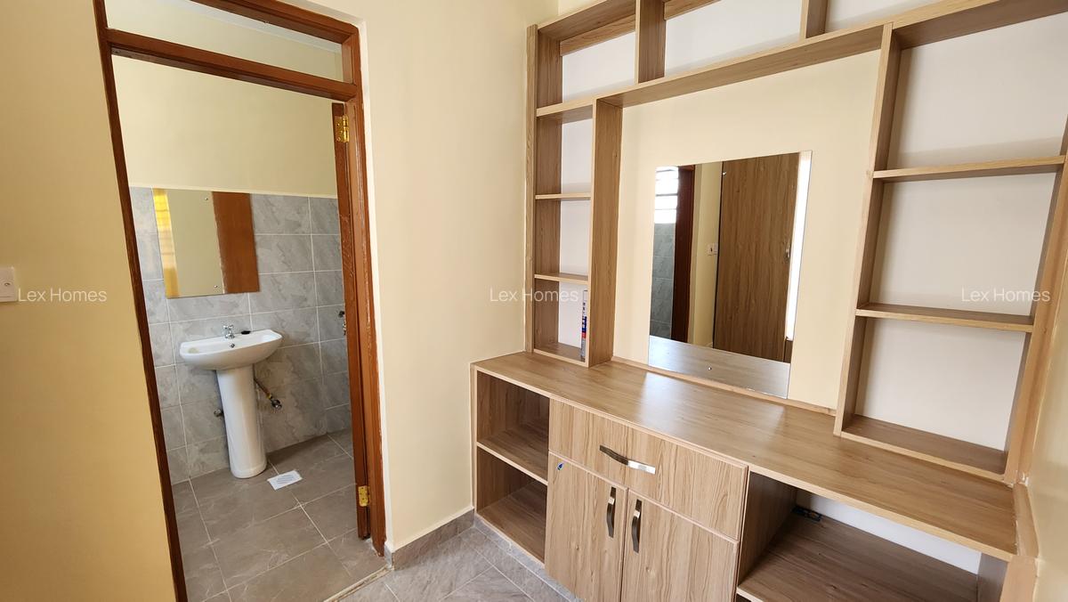 4 Bed House with En Suite at Rimpa Road - 12