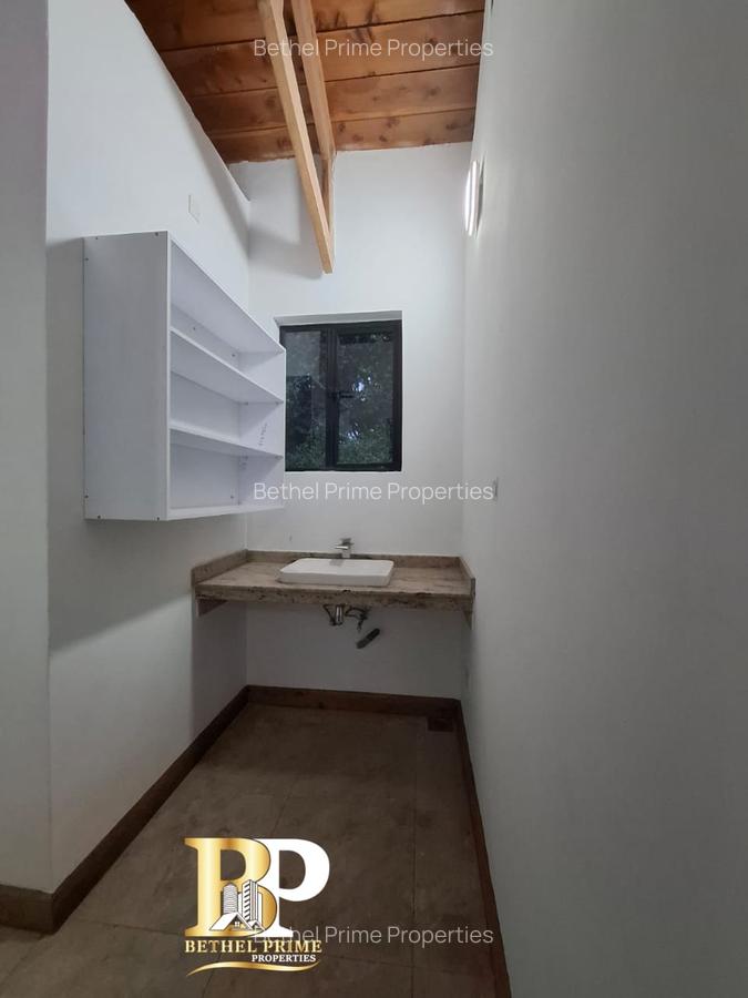 1 Bed Townhouse with En Suite in Spring Valley - 11