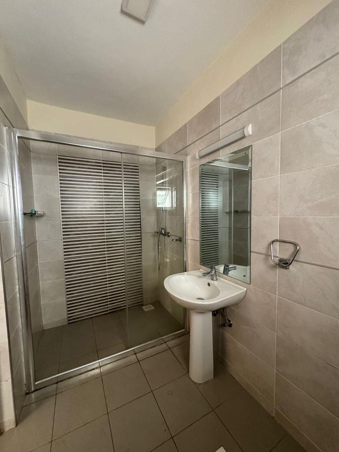 3 Bed Apartment with En Suite in Rhapta Road - 17