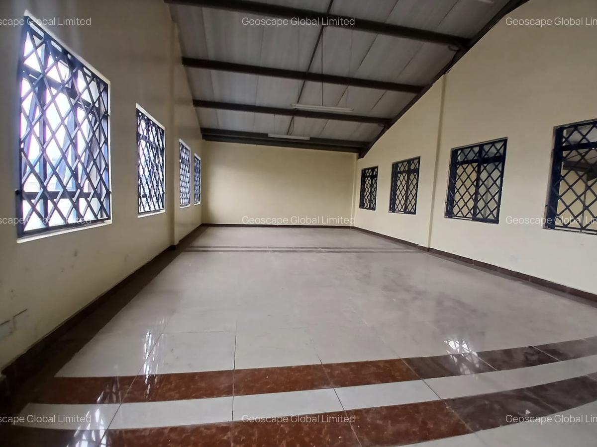 6,500 ft² Warehouse with Backup Generator in Industrial Area - 2