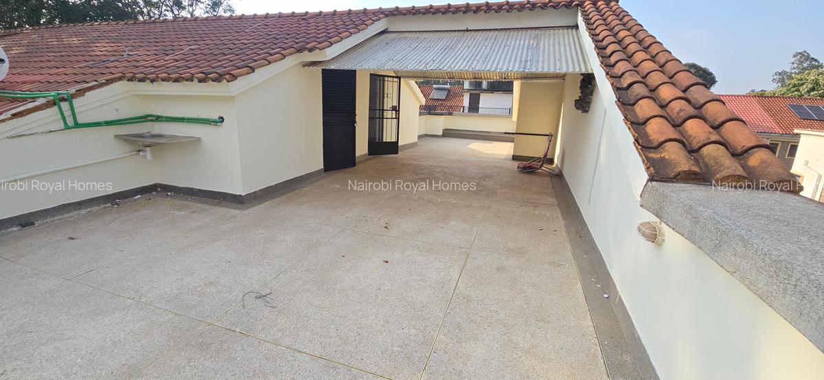 5 Bed Townhouse with En Suite at Grevillea Grove - 6