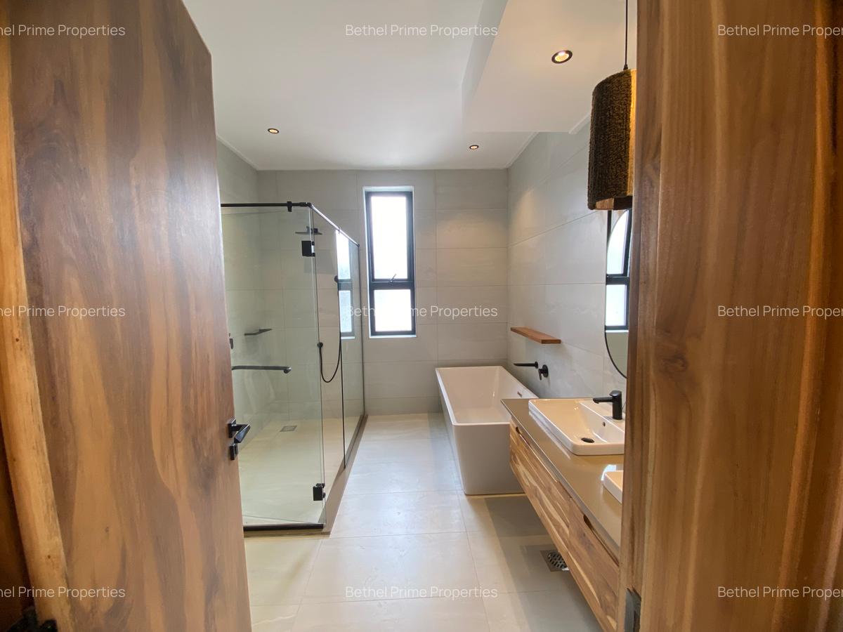 4 Bed Apartment with En Suite in Loresho - 19