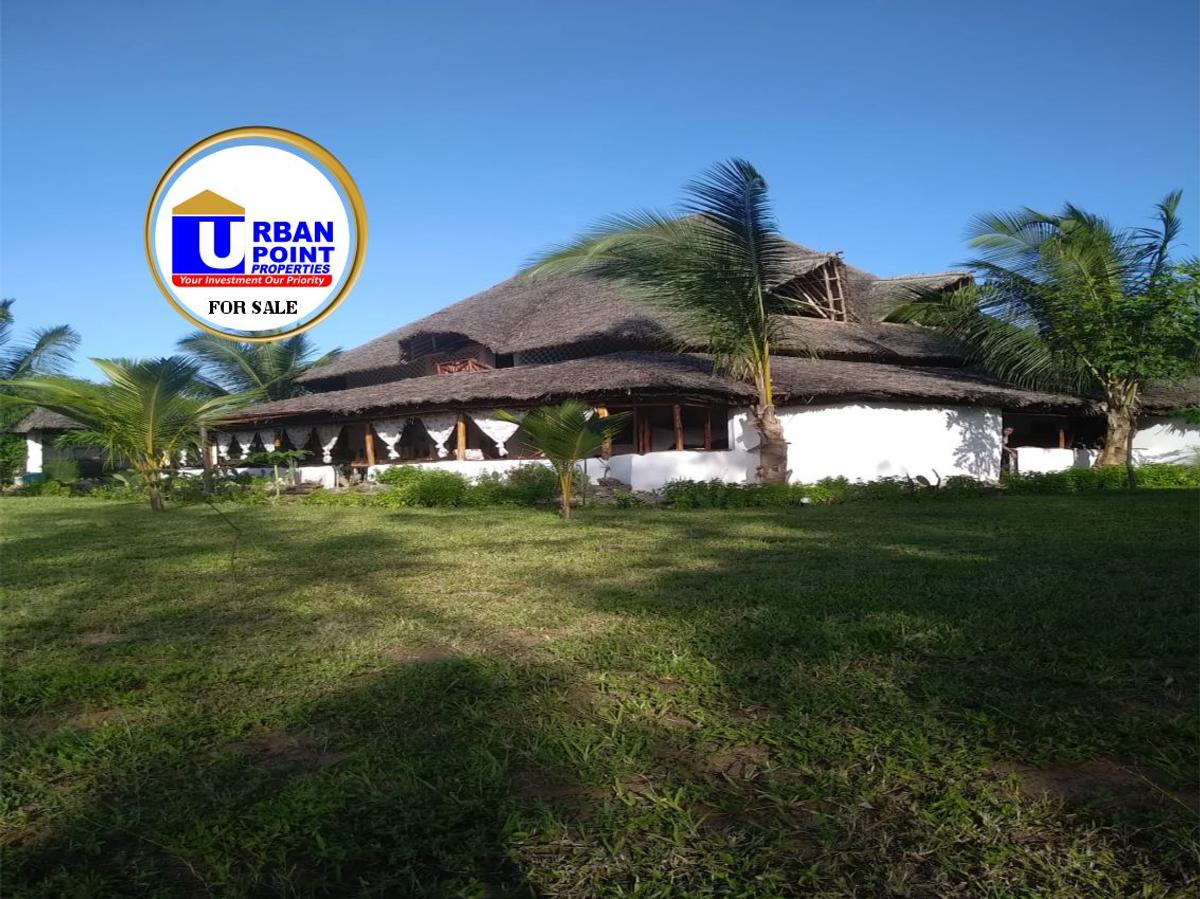 5 Bed House in Watamu - 1