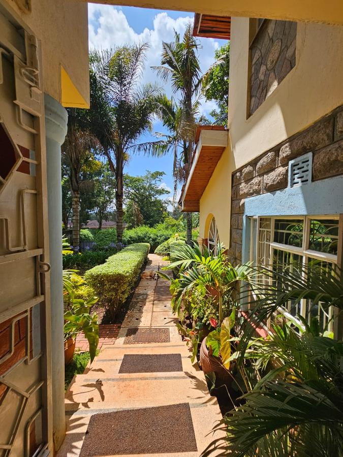 4 Bed Townhouse with En Suite in Karen - 2