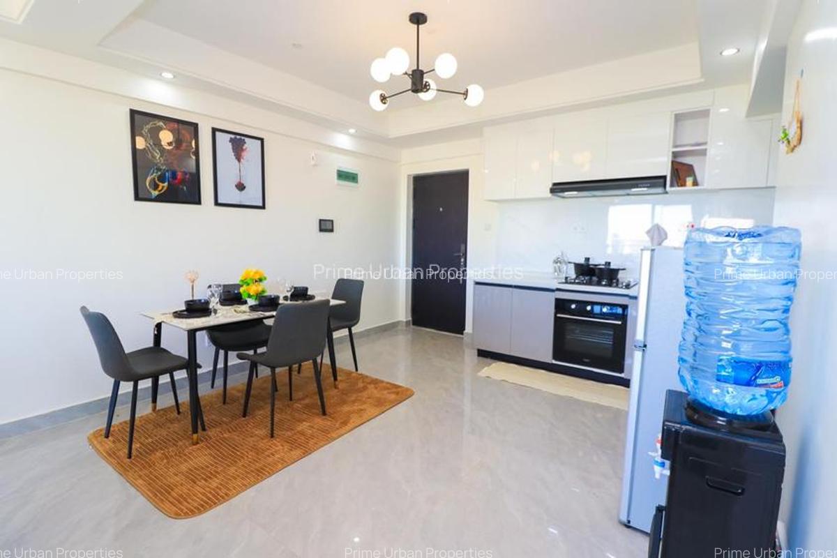 Serviced 2 Bed Apartment with En Suite in Westlands Area - 15