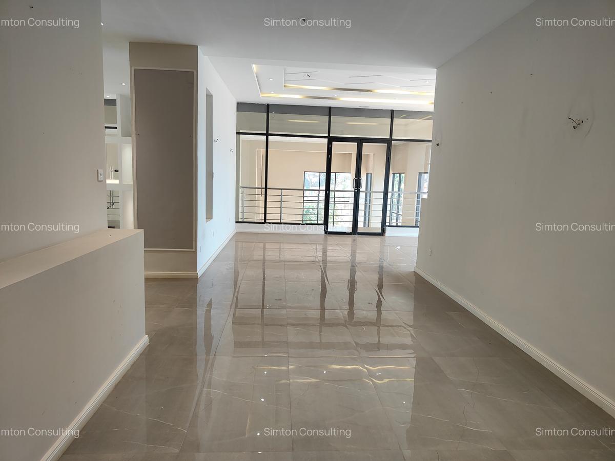 Office at Sarit Centre - 14