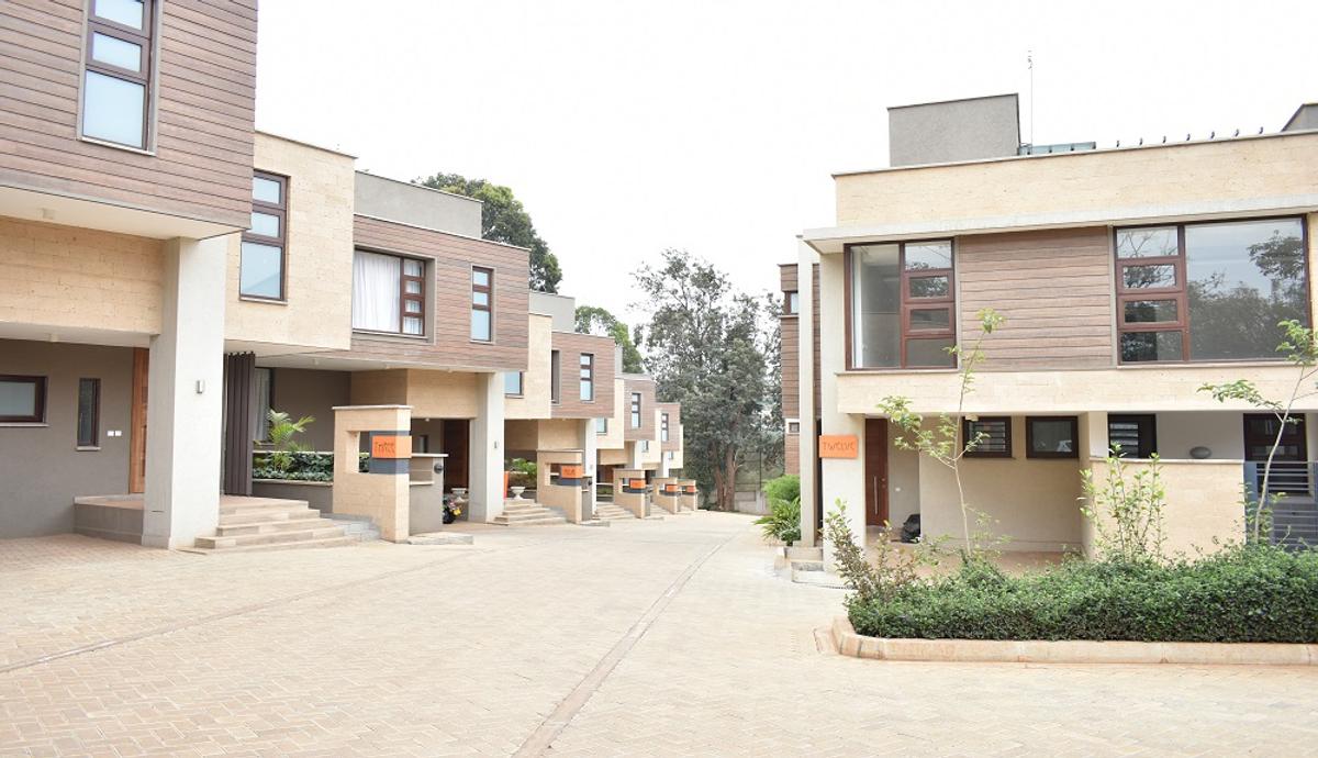 4 Bed Townhouse with En Suite at Chalbi Drive - 18