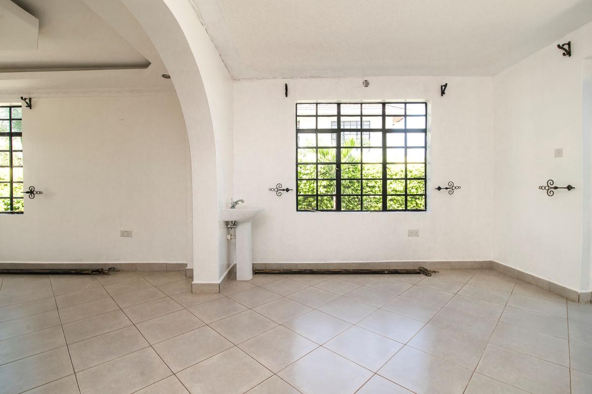 3 Bed Townhouse with En Suite in Athi River - 4