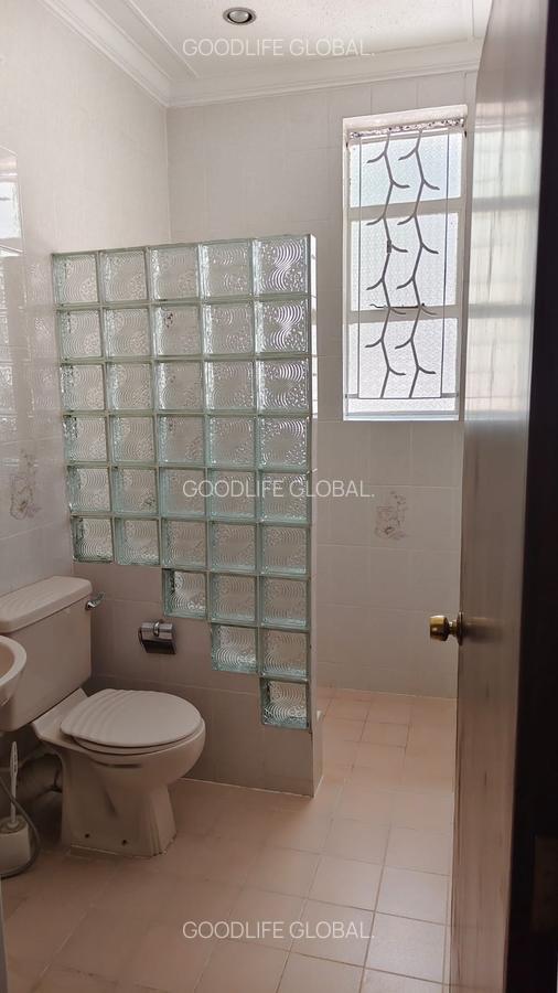 3 Bed House with En Suite at Peponi Road - 19